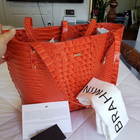 BRAHMIN BRAND NEW - Picture 2 of 8